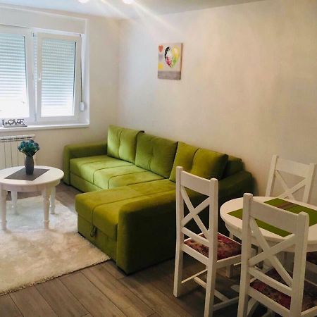 Lovely Apartment Omar Sarajevo Ngoại thất bức ảnh