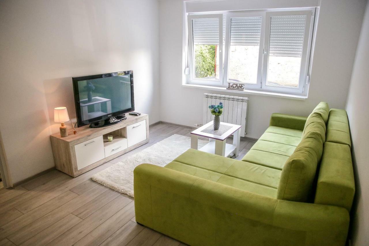 Lovely Apartment Omar Sarajevo Ngoại thất bức ảnh