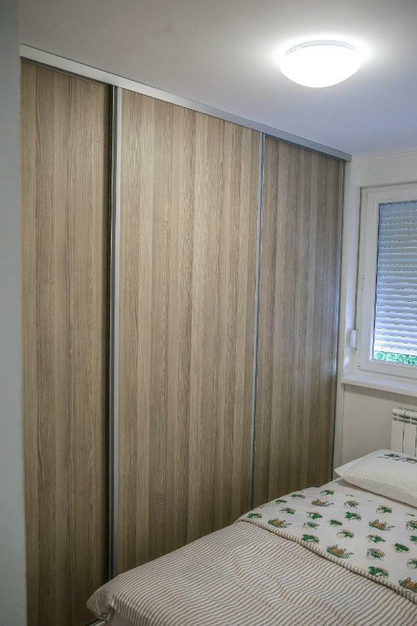 Lovely Apartment Omar Sarajevo Ngoại thất bức ảnh