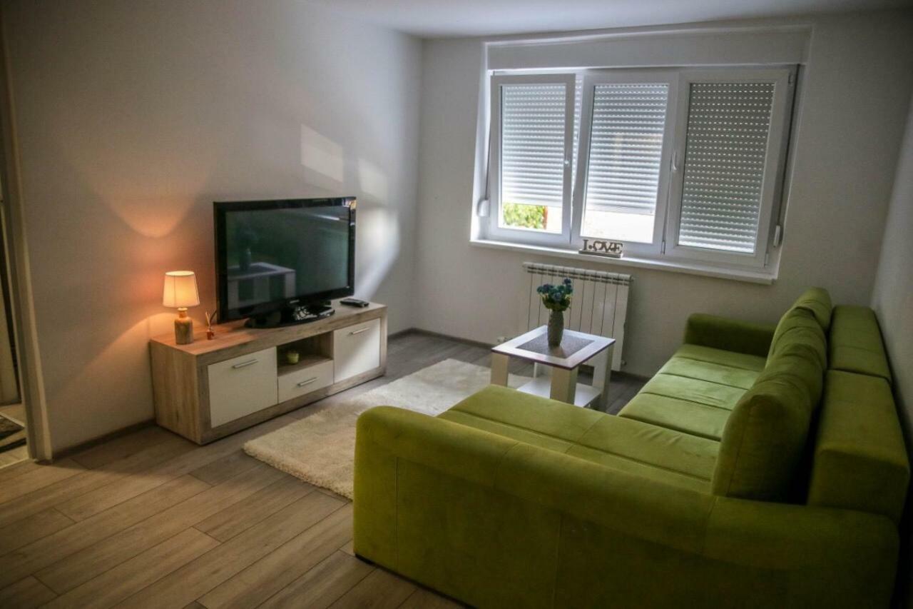 Lovely Apartment Omar Sarajevo Ngoại thất bức ảnh